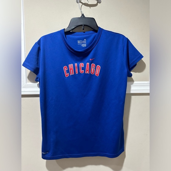 Women’s Chicago cubs shirt‎ - Picture 1 of 8